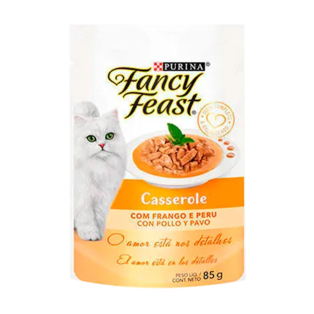 fancy-feast-casserole-frango-peru.png.webp?itok=7rDrn1ny